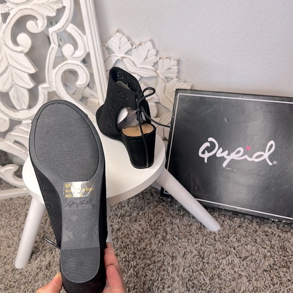 New Faux Suede Open Toe Strappy Cut Out Wedge Sandal BRAND NEW IN BOX! - Picture 9 of 10